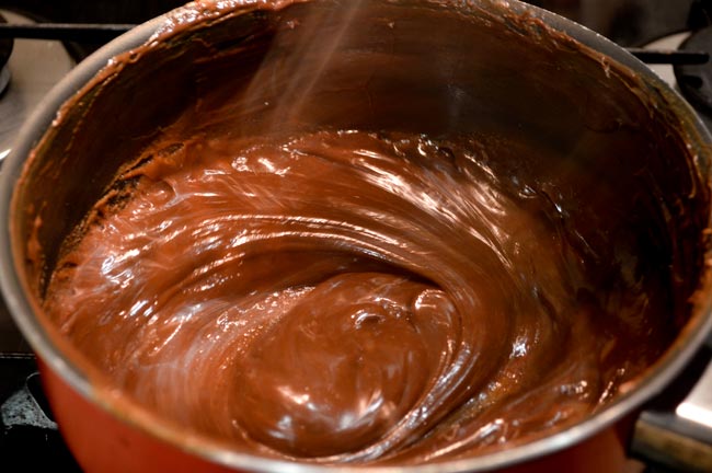 Saiba como fazer brigadeiro de panela fazer brigadeiro de panela