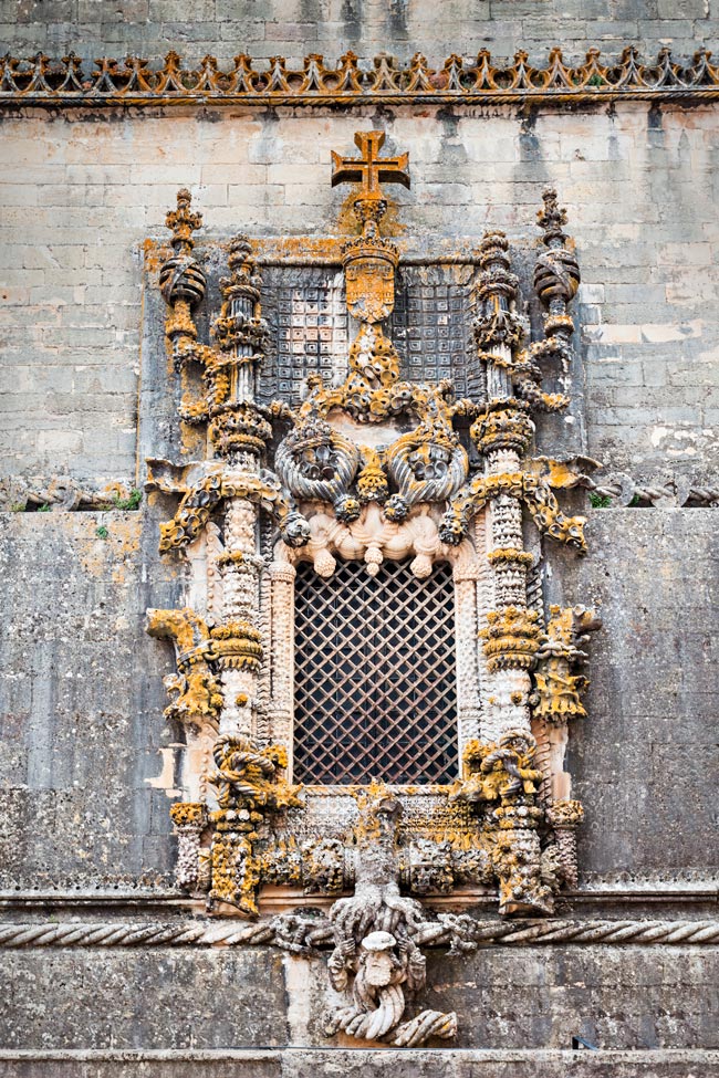 Os Templários e a sua importância nos Descobrimentos portugueses Descobrimentos portugueses