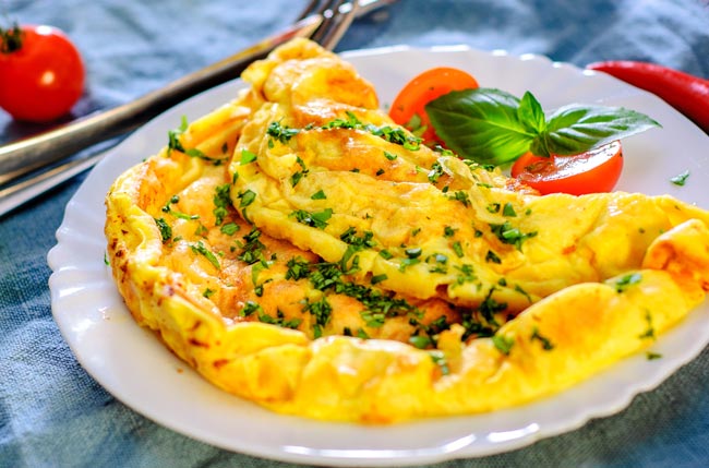 3 formas de fazer a omelete simples perfeita omelete simples perfeita