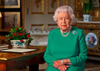 sobre Elizabeth II