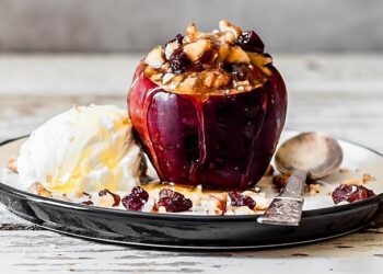 maçã assada no forno deliciosa