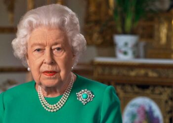 Elizabeth II nunca foi à escola