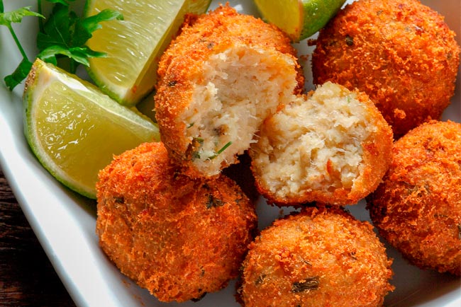 Bolinhos de bacalhau tradicionais Bolinhos de bacalhau tradicionais