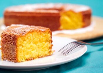 Bolo de iogurte saudável