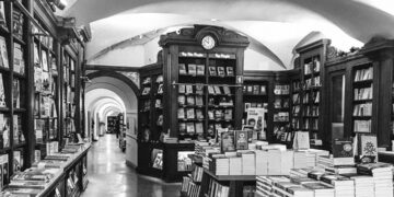 A livraria mais antiga do mundo é portuguesa