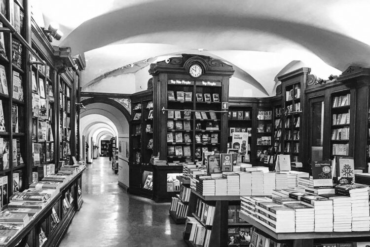 A livraria mais antiga do mundo é portuguesa A livraria mais antiga do mundo é portuguesa