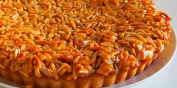 tarte de amêndoa tradicional caramelizada