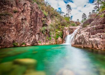 cascatas naturais mais bonitas de Portugal
