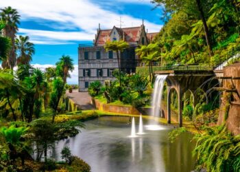12 lugares em Portugal