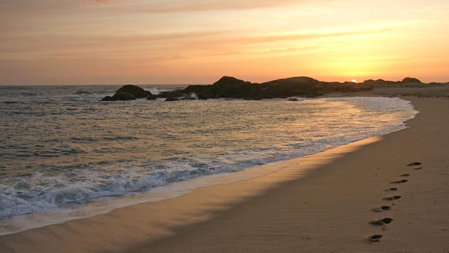 Estenda a toalha nas 20 melhores praias de Portugal 20 melhores praias de Portugal
