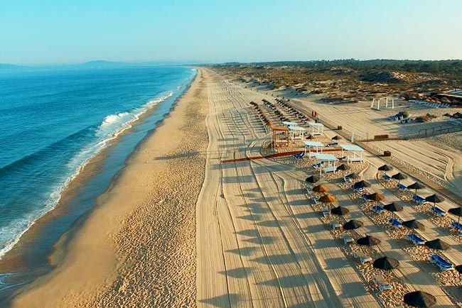 Estenda a toalha nas 20 melhores praias de Portugal 20 melhores praias de Portugal