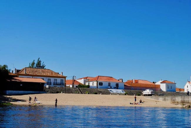 melhores praias fluviais próximas de Lisboa
