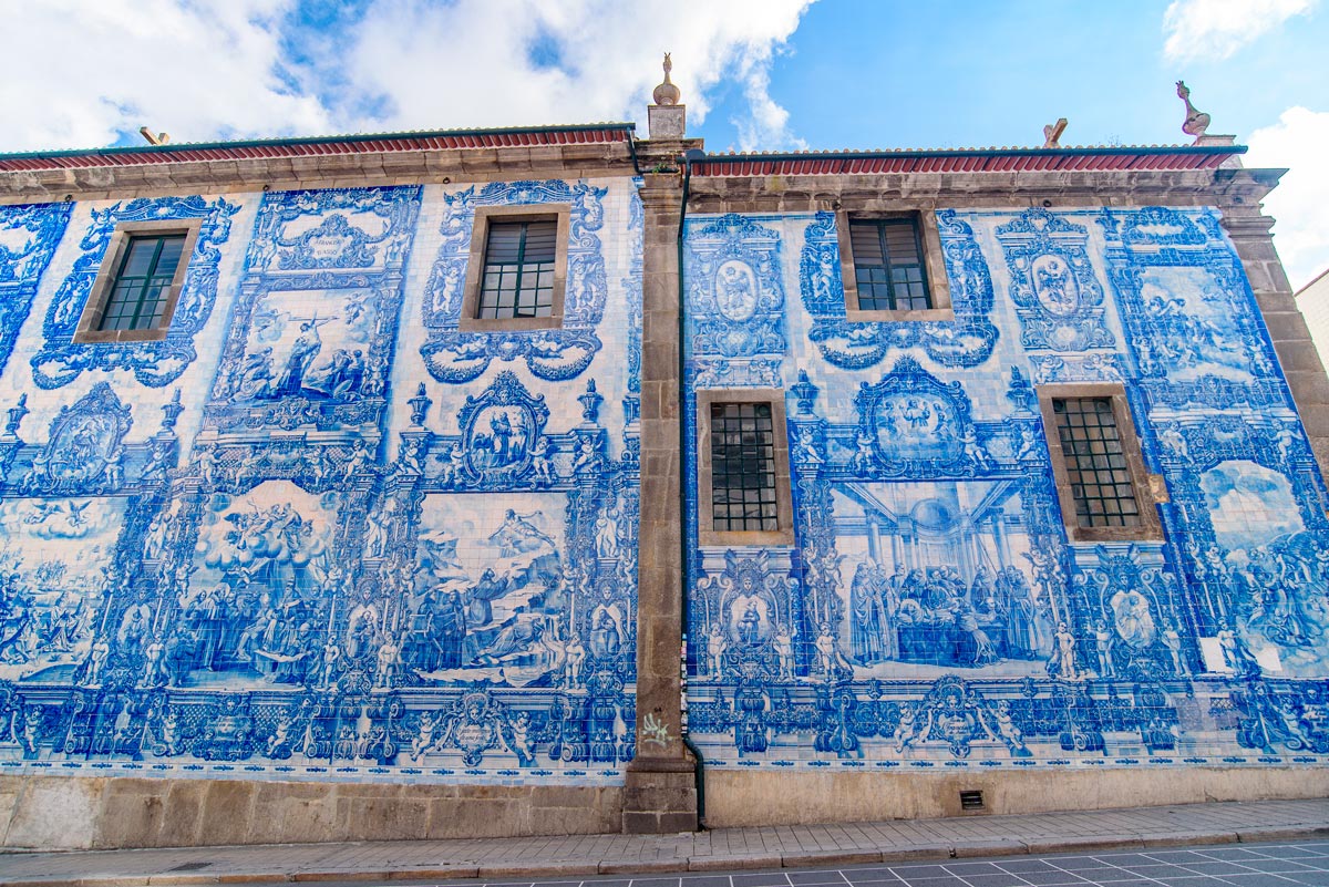 A Capela das Almas, um tesouro em pleno Porto A Capela das Almas