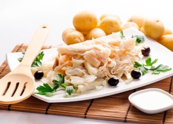 cozinhar bacalhau para desfiar