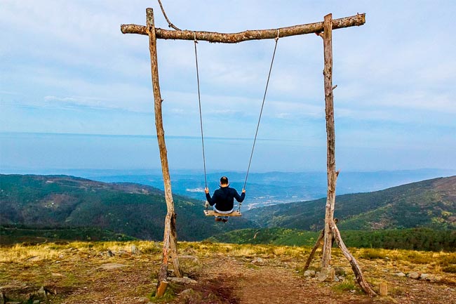 10 dos Baloiços mais bonitos de Portugal Baloiços mais bonitos de Portugal