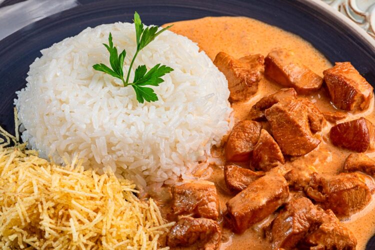 Strogonoff de carne Strogonoff de carne