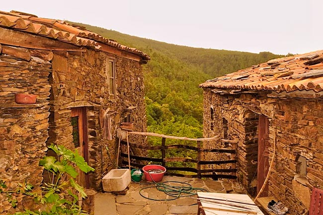12 incríveis aldeias abandonadas em Portugal aldeias abandonadas em Portugal