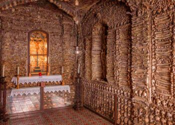 capelas dos ossos em Portugal