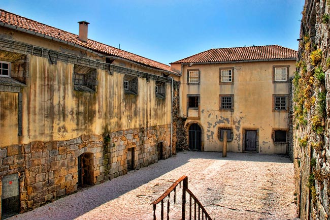 A fortaleza onde viveu Florbela Espanca fortaleza onde viveu Florbela Espanca