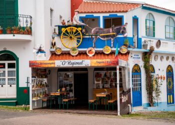 aldeia mais típica do Algarve