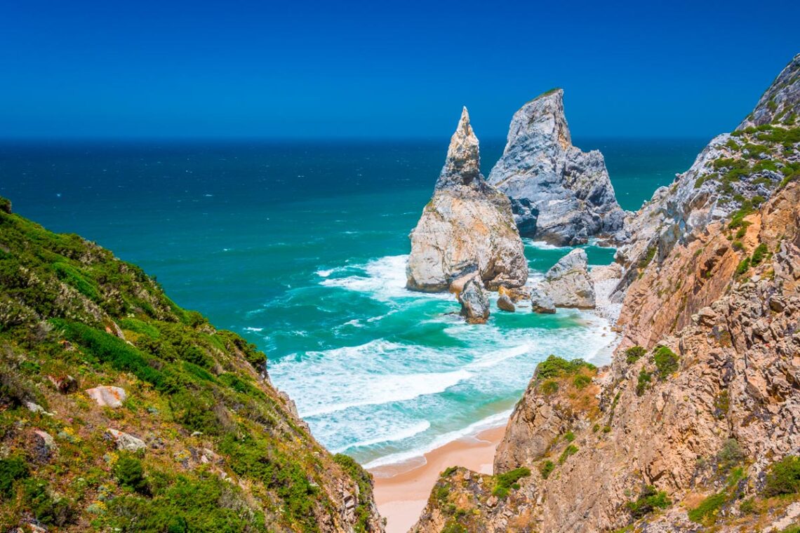 praia-da-ursa-em-sintra-o-para-so-s-portas-de-lisboa