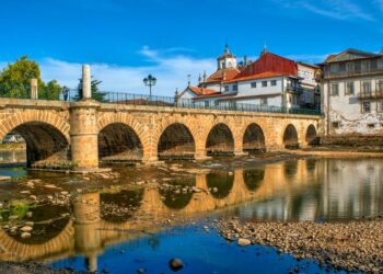 ponte mais antiga de Portugal