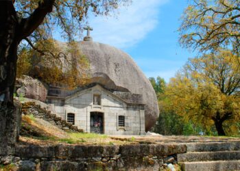 igreja mais estranha de Portugal