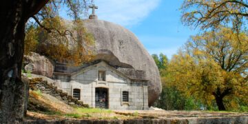 igreja mais estranha de Portugal
