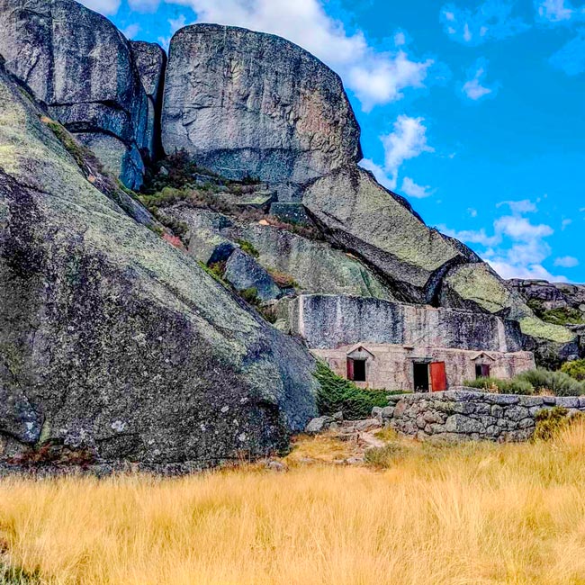 Nave da Mestra, um dos segredos mais bem guardados da Serra da Estrela Nave da Mestra