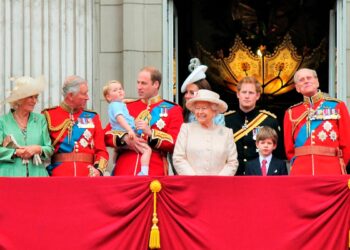 escândalos que mancharam a Família Real Britânica
