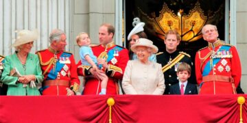 escândalos que mancharam a Família Real Britânica