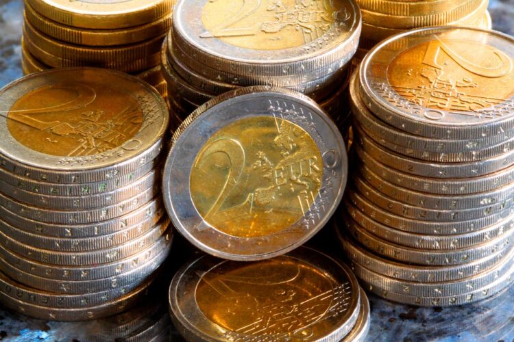 Ganhe 10.000 euros se tiver estas 6 moedas de 2€ 6 moedas de 2€