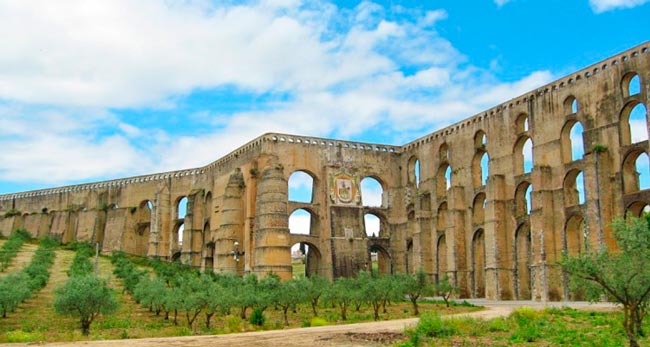 Portugal tem o aqueduto com mais arcos do mundo aqueduto com mais arcos do mundo