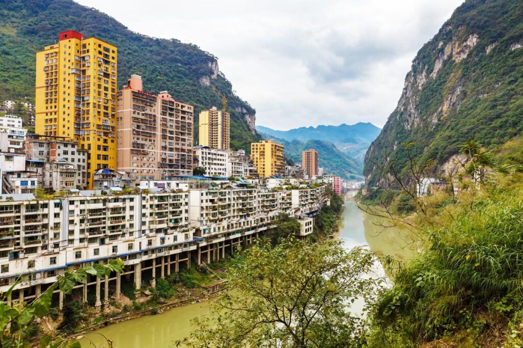 A cidade mais estreita do mundo fica na China A cidade mais estreita do mundo fica na China