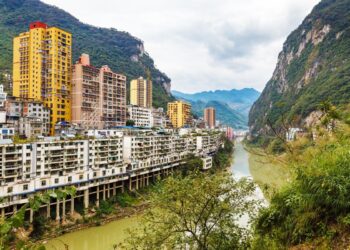 cidade mais estreita do mundo