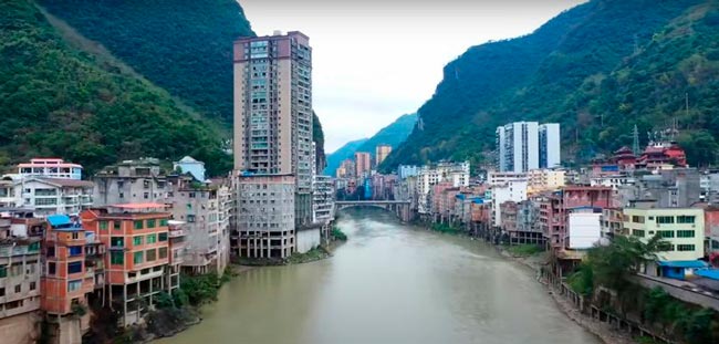 A cidade mais estreita do mundo fica na China cidade mais estreita do mundo