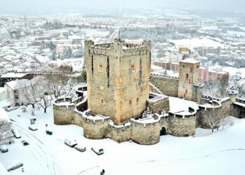 D. Dinis mandou fortificar