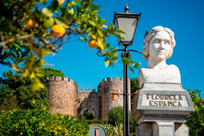 Vila Viçosa: A pérola que foi berço de Florbela Espanca no Alentejo berço de Florbela Espanca