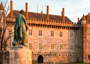 Paço dos Duques De Bragança