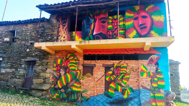 aldeia mais colorida de Portugal