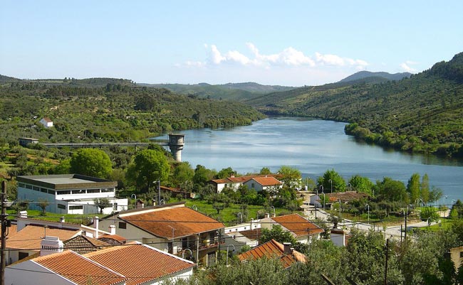 10 aldeias com nomes incomuns em Portugal aldeias com nomes incomuns