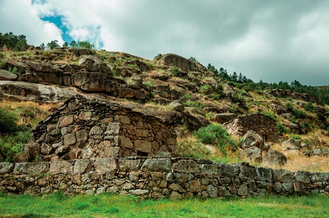 A vila com mais de 2600 anos de história na Serra da Estrela história na Serra da Estrela