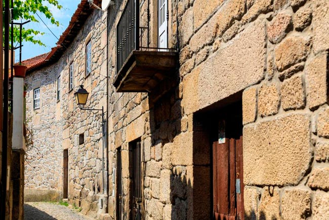 A aldeia com uma história sangrenta, na Região Norte história sangrenta