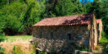 aldeia que foi habitada por povo pré-histórico