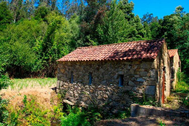 aldeia que foi habitada por povo pré-histórico