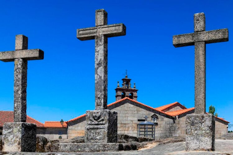 Lugar da Lapa: A aldeia santuário com mais de cinco séculos, na Região Norte aldeia santuário