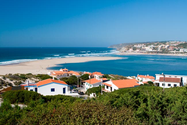 Lagoa de Óbidos: é a maior lagoa de água salgada e fica no Centro de Portugal maior lagoa de água salgada