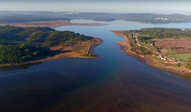 Lagoa de Óbidos: é a maior lagoa de água salgada e fica no Centro de Portugal maior lagoa de água salgada