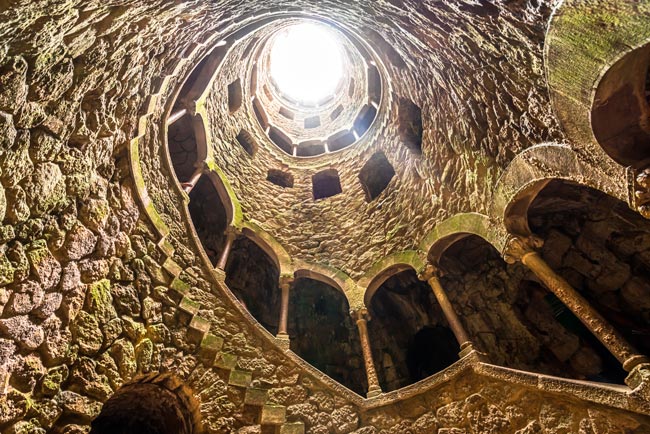 Quinta da Regaleira: Este local é um autêntico conto de fadas perto de Lisboa conto de fadas