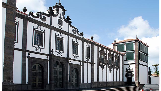 Ponta Delgada: Provavelmente, a cidade mais acolhedora de Portugal cidade mais acolhedora de Portugal